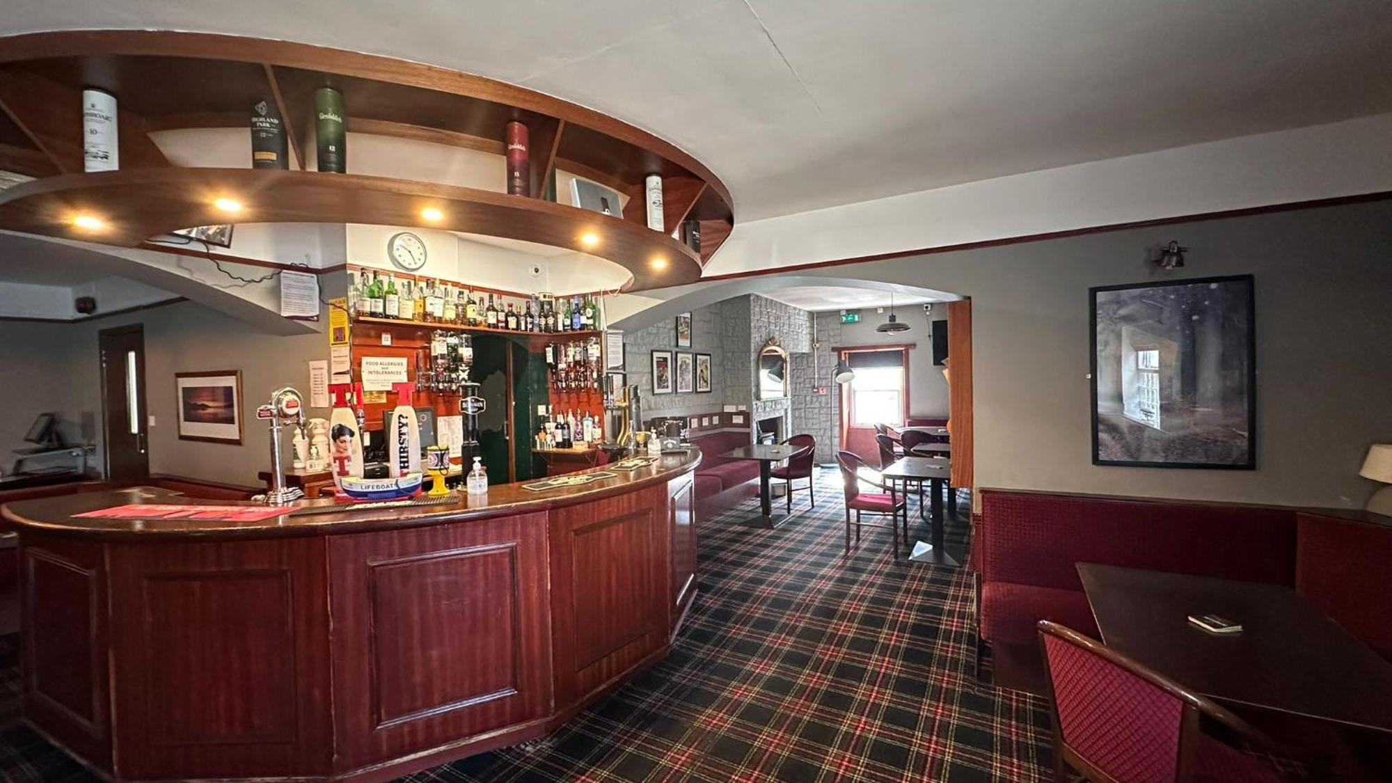 The Bruce Hotel Newton Stewart Exterior photo